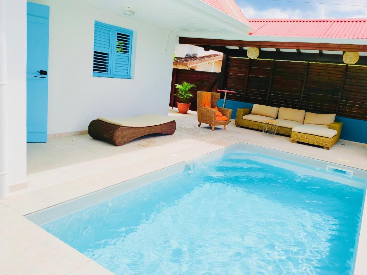 Location Maison Bleue Avec Piscine Privative Au Carbet Martinique Le Carbet Esterno foto