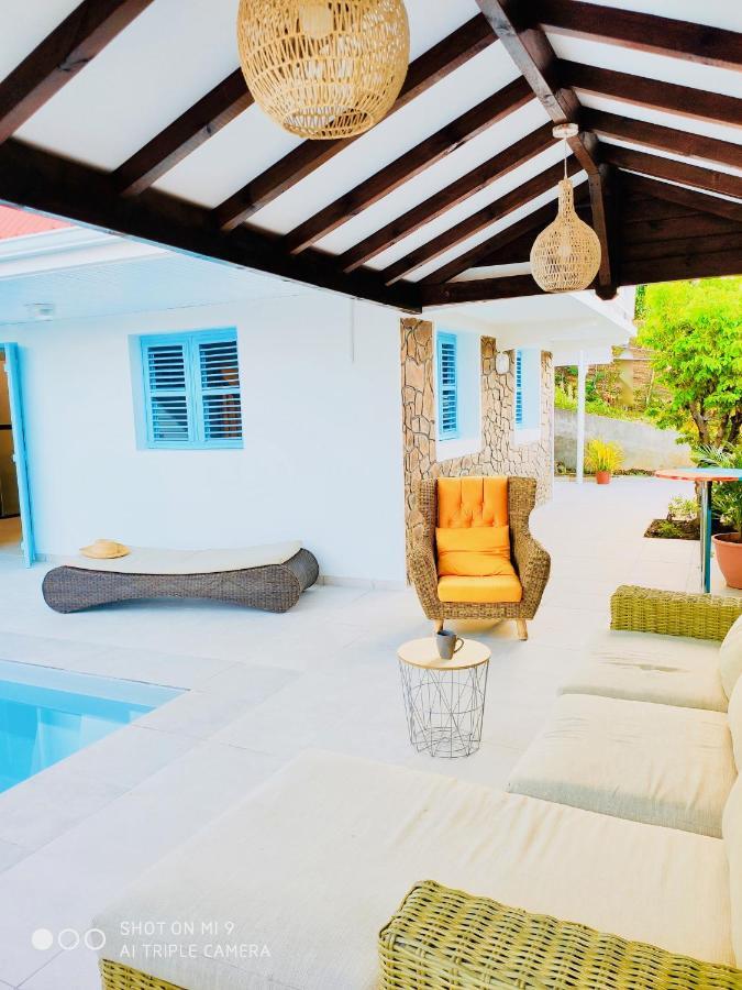 Location Maison Bleue Avec Piscine Privative Au Carbet Martinique Le Carbet Esterno foto