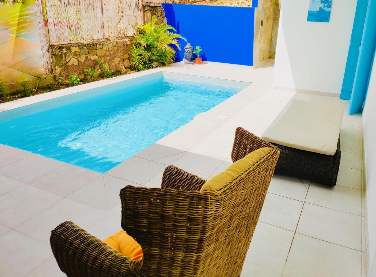 Location Maison Bleue Avec Piscine Privative Au Carbet Martinique Le Carbet Esterno foto