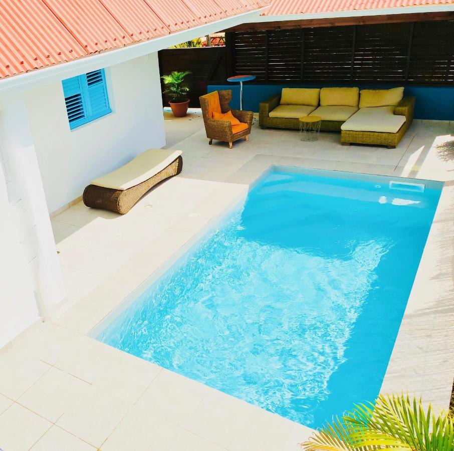 Location Maison Bleue Avec Piscine Privative Au Carbet Martinique Le Carbet Esterno foto