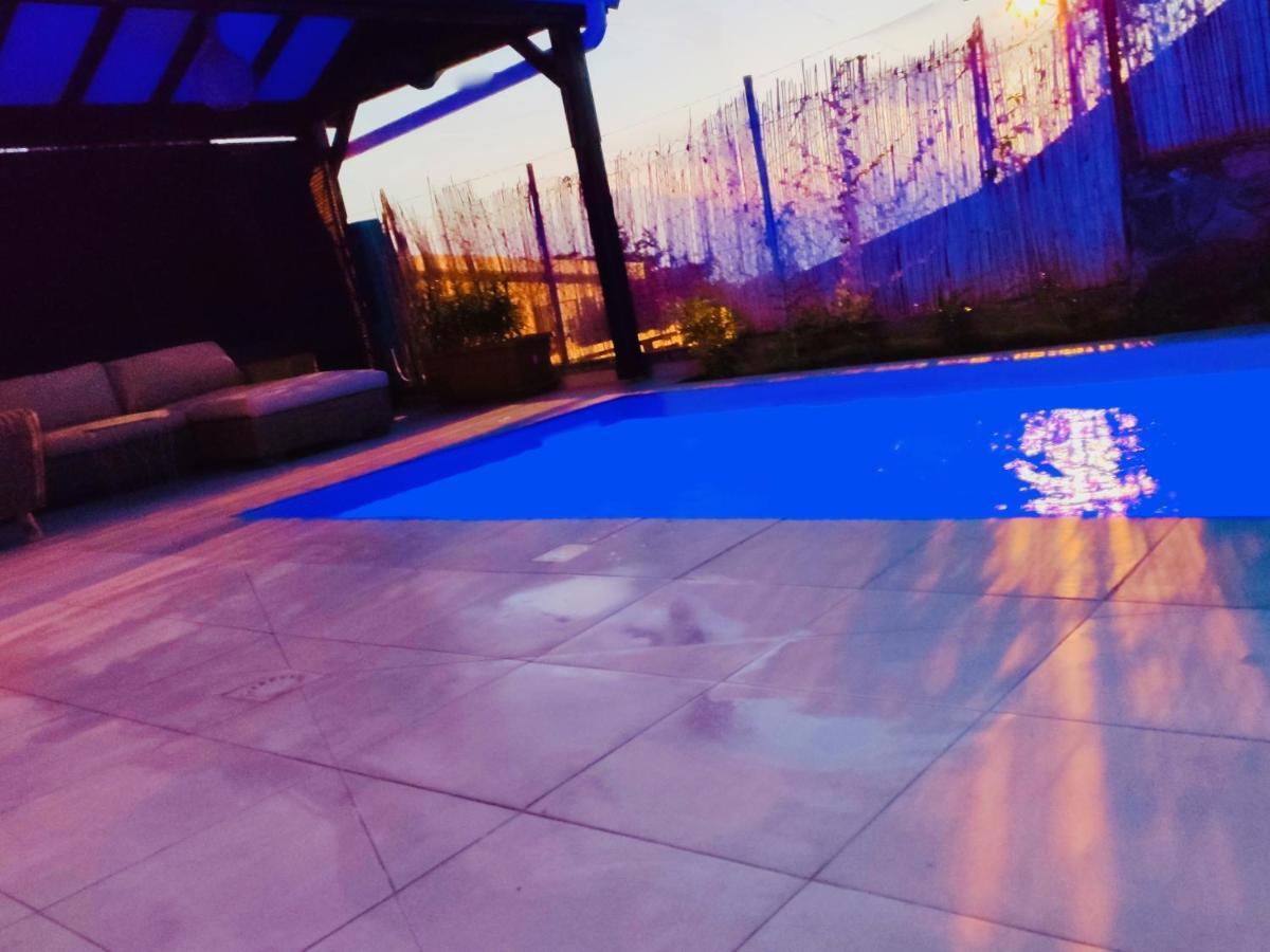 Location Maison Bleue Avec Piscine Privative Au Carbet Martinique Le Carbet Esterno foto