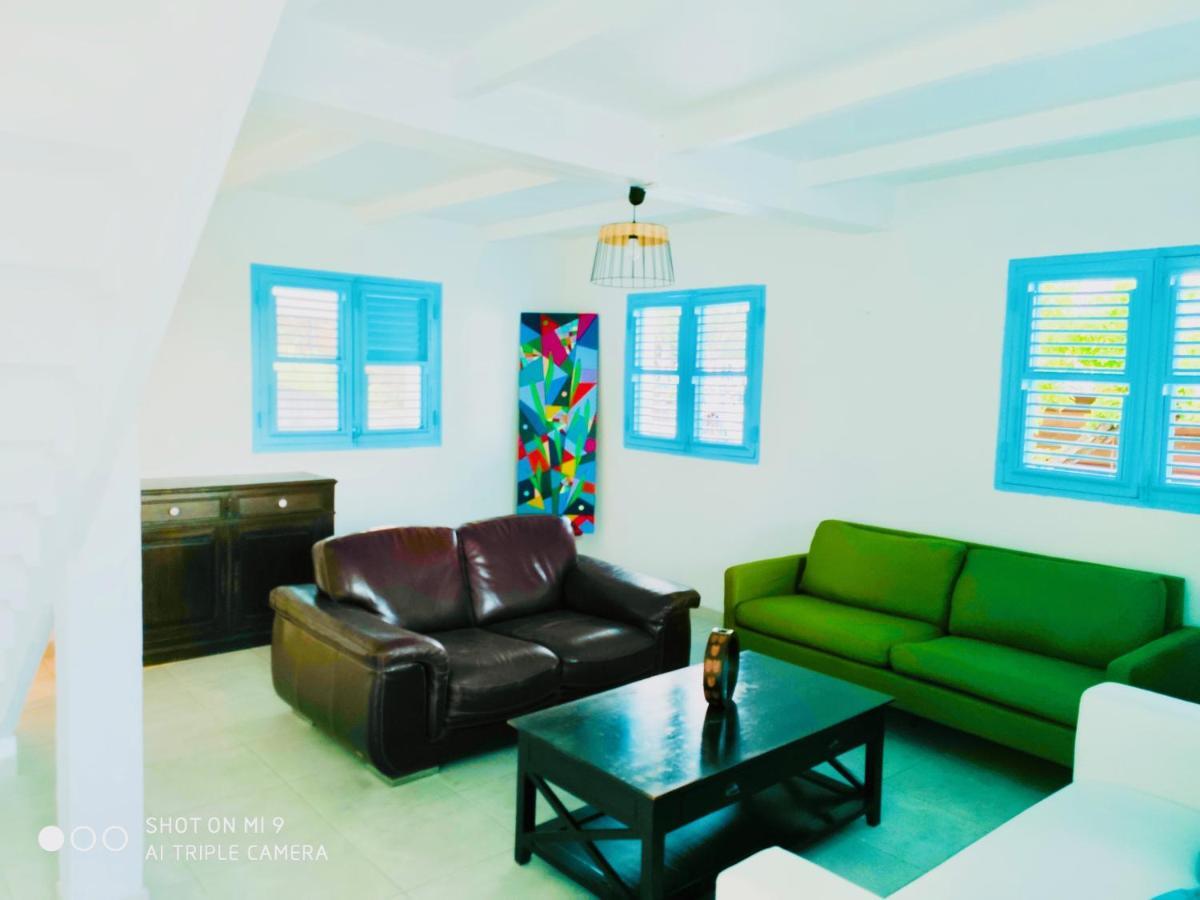 Location Maison Bleue Avec Piscine Privative Au Carbet Martinique Le Carbet Esterno foto